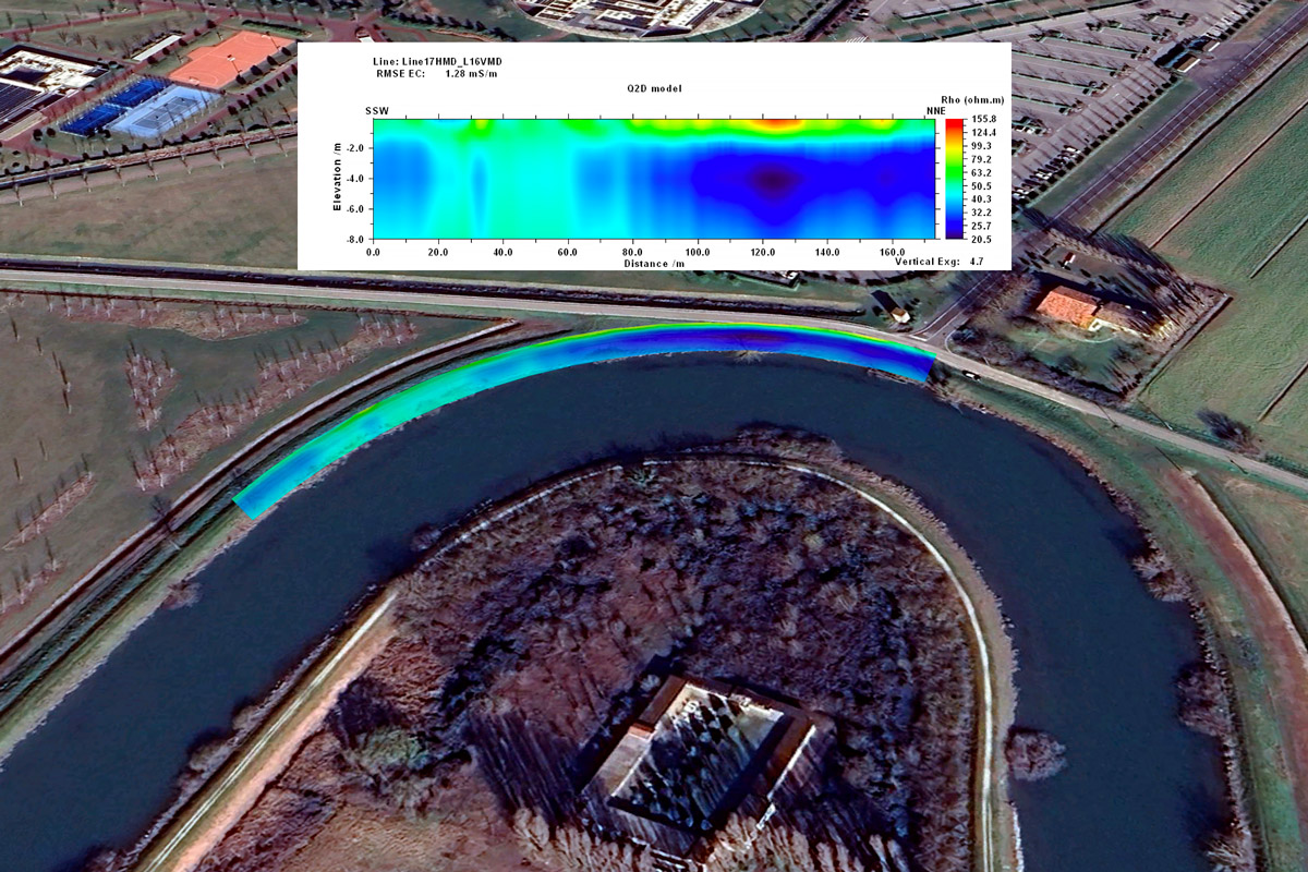 Modello geofisico della resistività di un argine, georeferenziato su un canale di bonifica